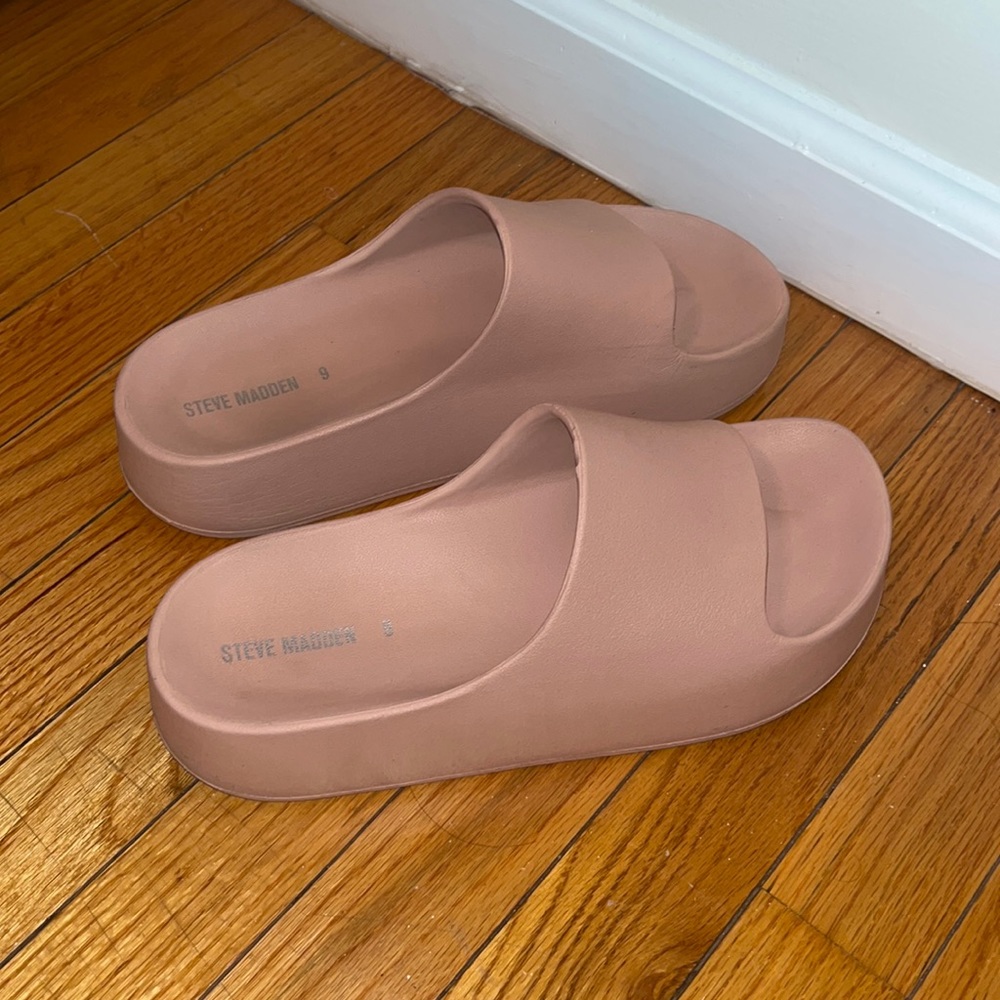 Steve Madden, Size 9, “Blush” nude color